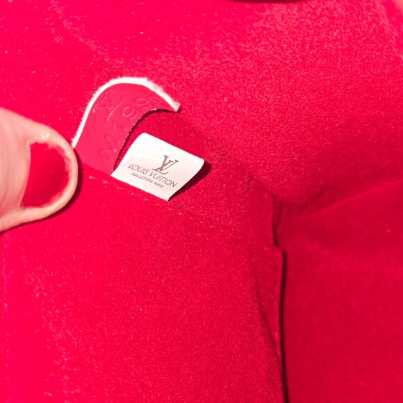 Louis Vuitton Pink Purple & Blue Gradient Epi Leather PM Twist Shoulder Bag. - Picture 5 of 7